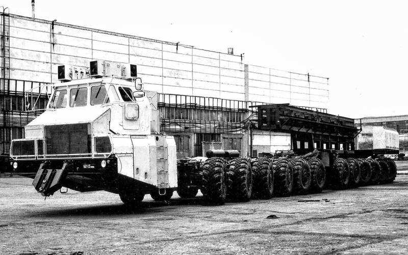 МАЗ-7917 — уникальное шасси для ракетного комплекса “Тополь” Техника отличалась высокой грузоподъемностью и надежностью в работе