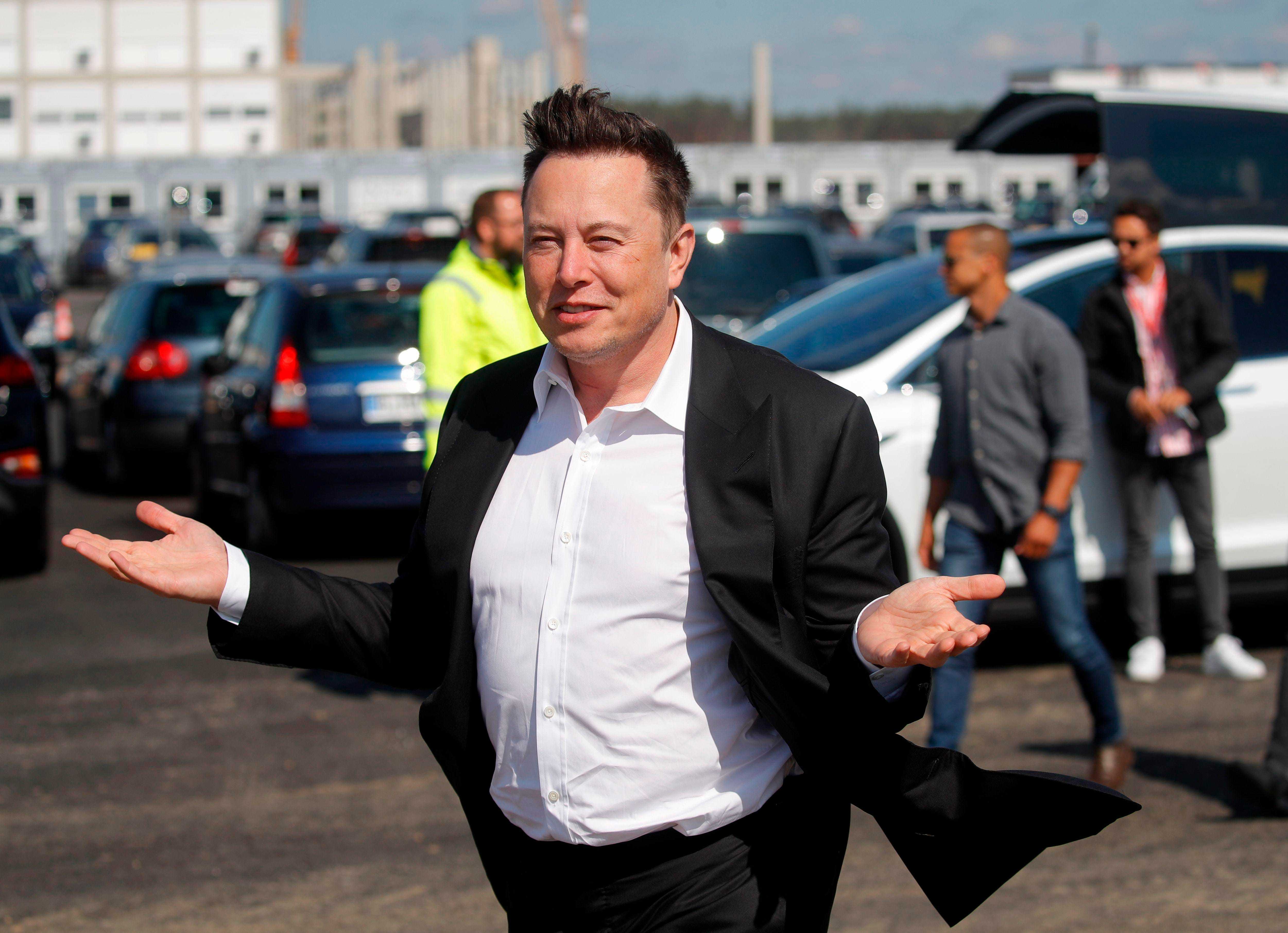 Богатые в современном обществе. Elon Musk богатый. Ирон Маск самый богатый человек в мире. Миллионер Элон Маск. Илон Маск 2021.
