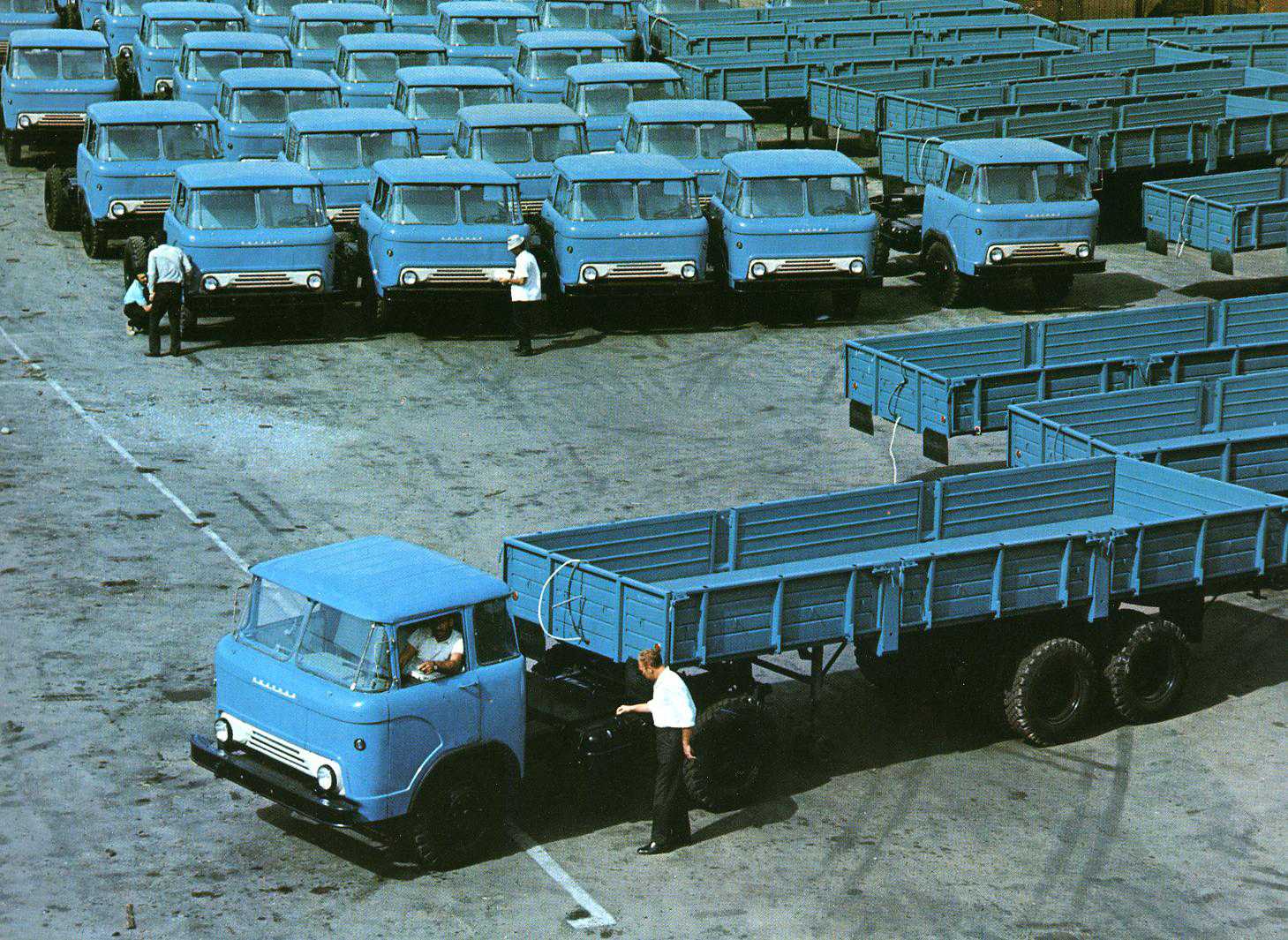 Амо-ф-15 – первый отечественный грузовой автомобиль | carakoom.com