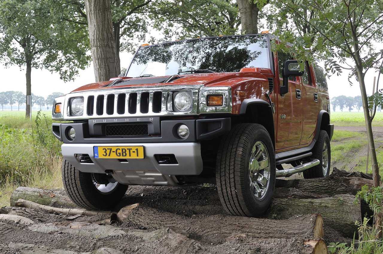 На вторичном рынке продается Hummer H2 с шестью колесами