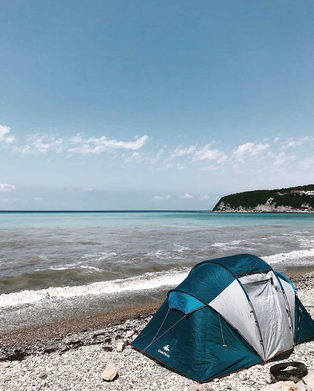 В палатках на черном море