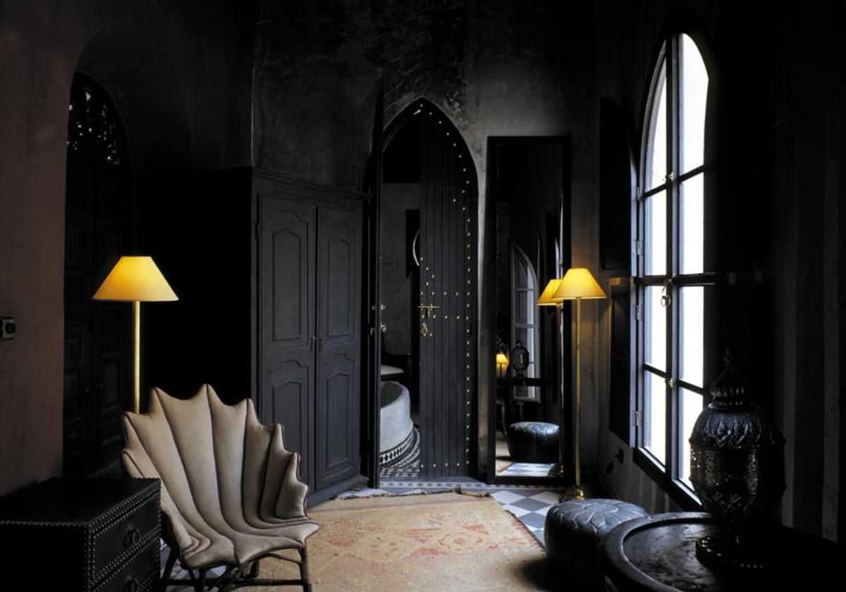 Готический стиль в архитектуре и интерьере, история, особенности, современные приемы в оформлении комнаты - 15 фото