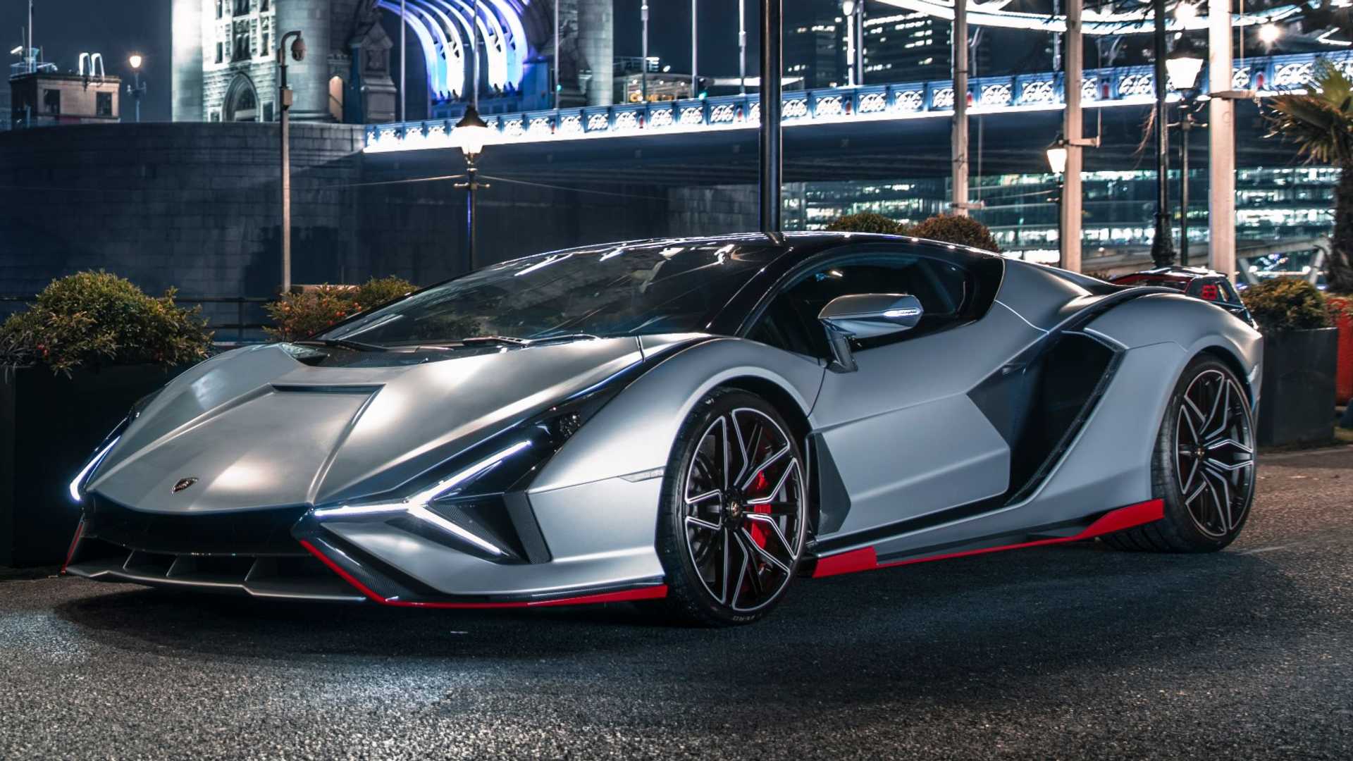 Новая Lamborghini Sian