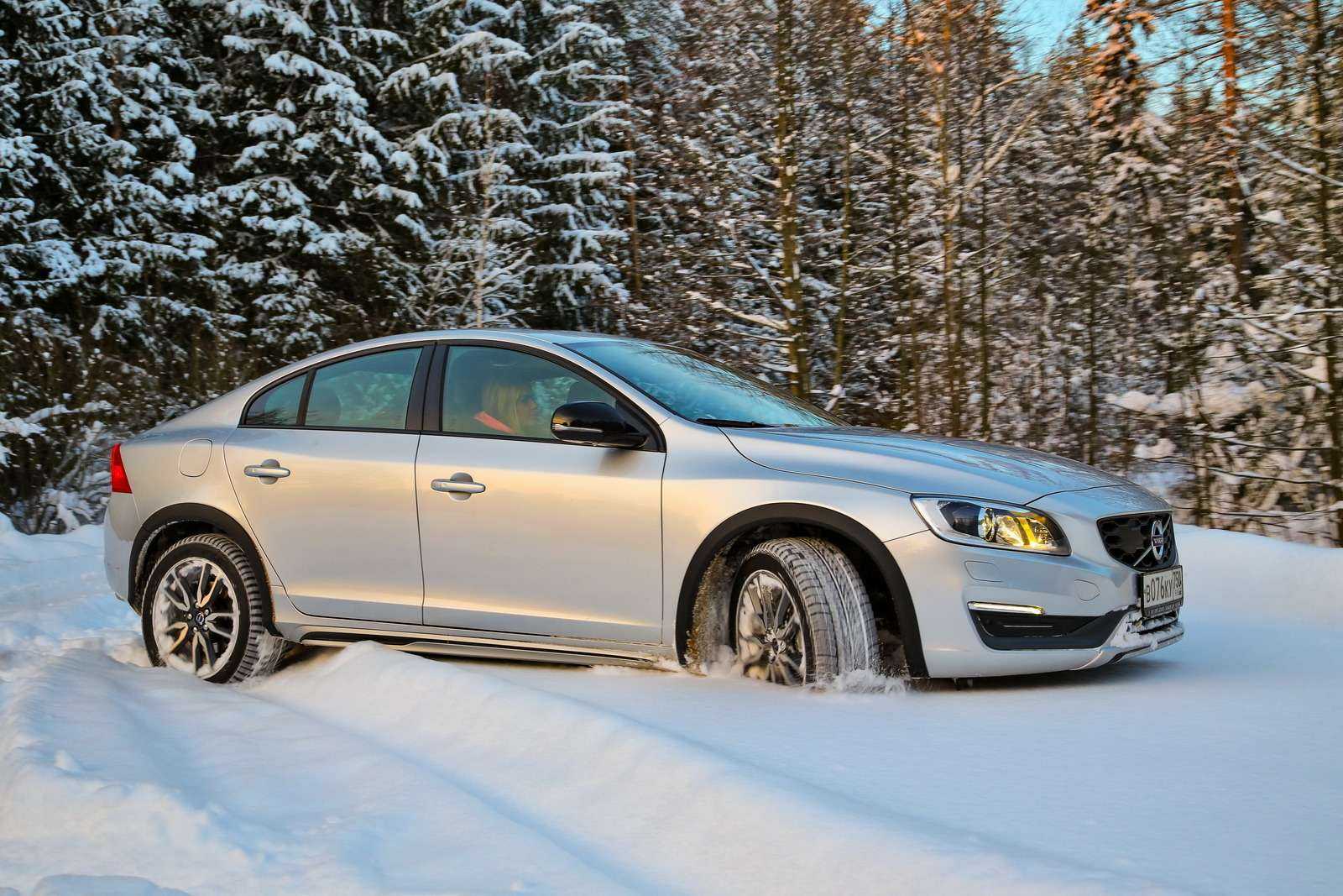 Полный седан. Вольво s60 полный привод. Volvo s60 Cross. Volvo s60 Cross Country. Вольво s60 Cross Country 2021.