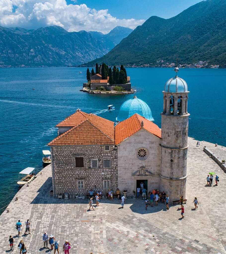 черногория памятники