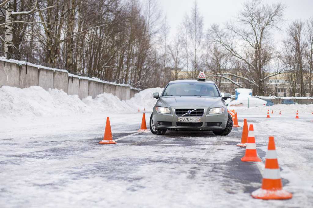 Особенности вождения автомобиля зимой - localrepair.ru
